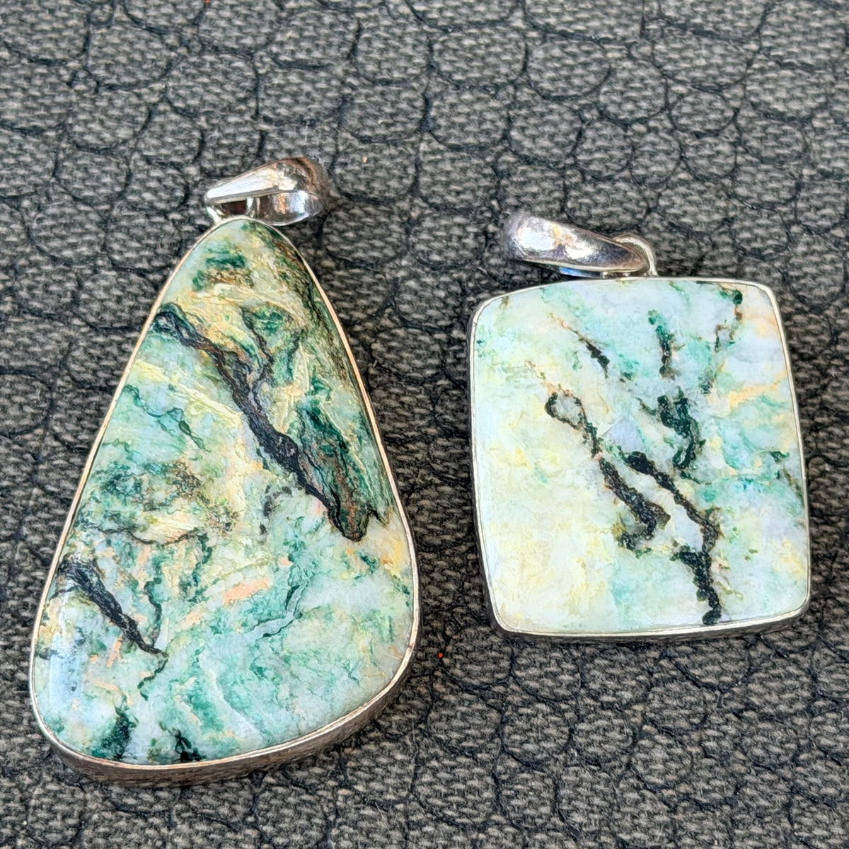Sale - 1.5" Muscovite Sterling Silver Pendant Necklace (18")