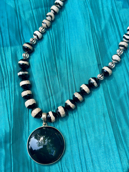Onyx Agate Navajo Pearls Necklace (18”-20”)