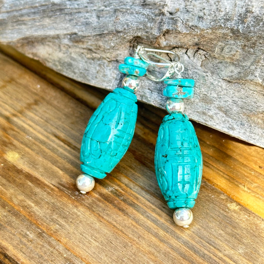 Carved Turquoise Necklace (2.3”)