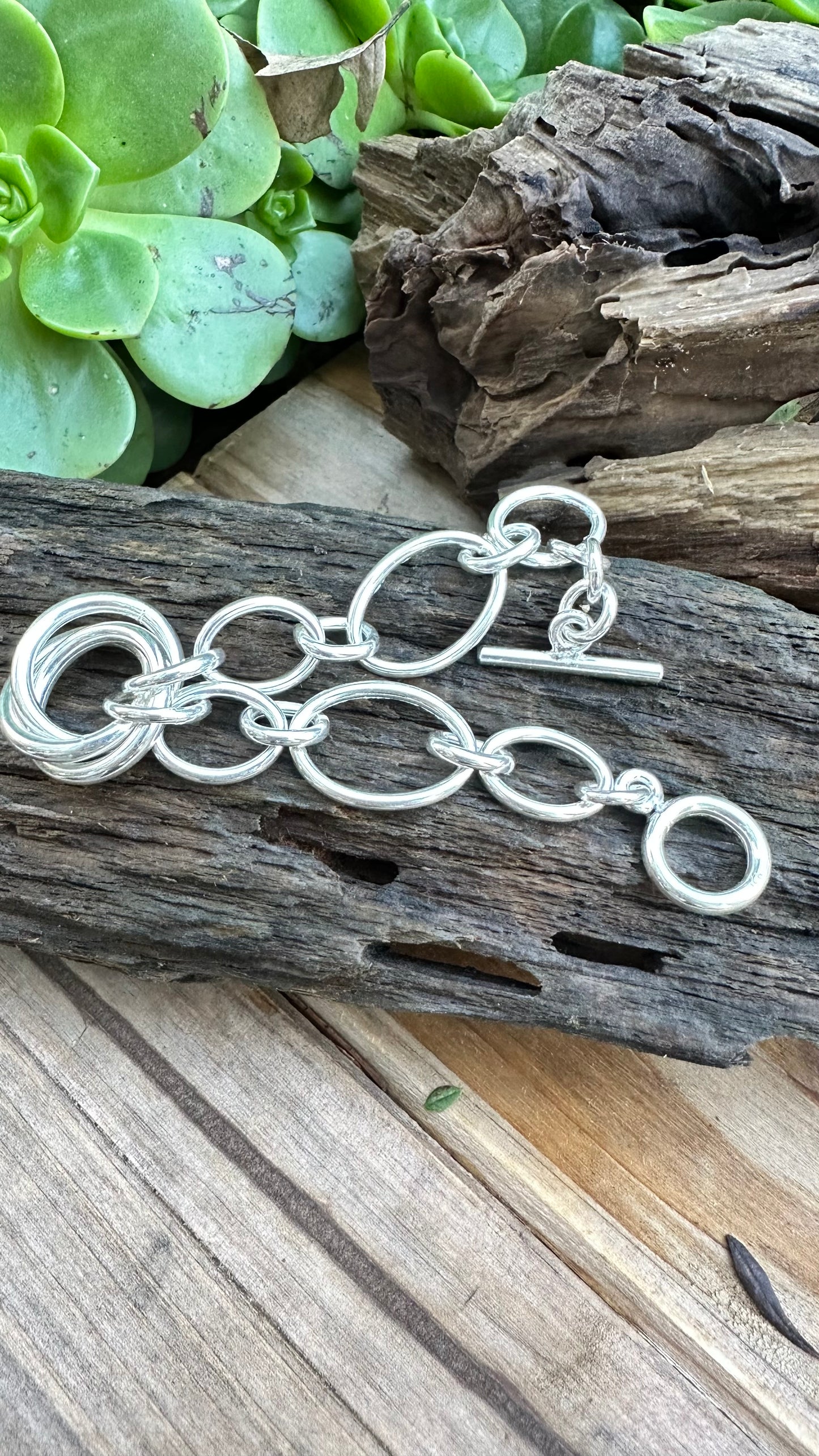 B0323 Sterling Silver Toggle Bracelet