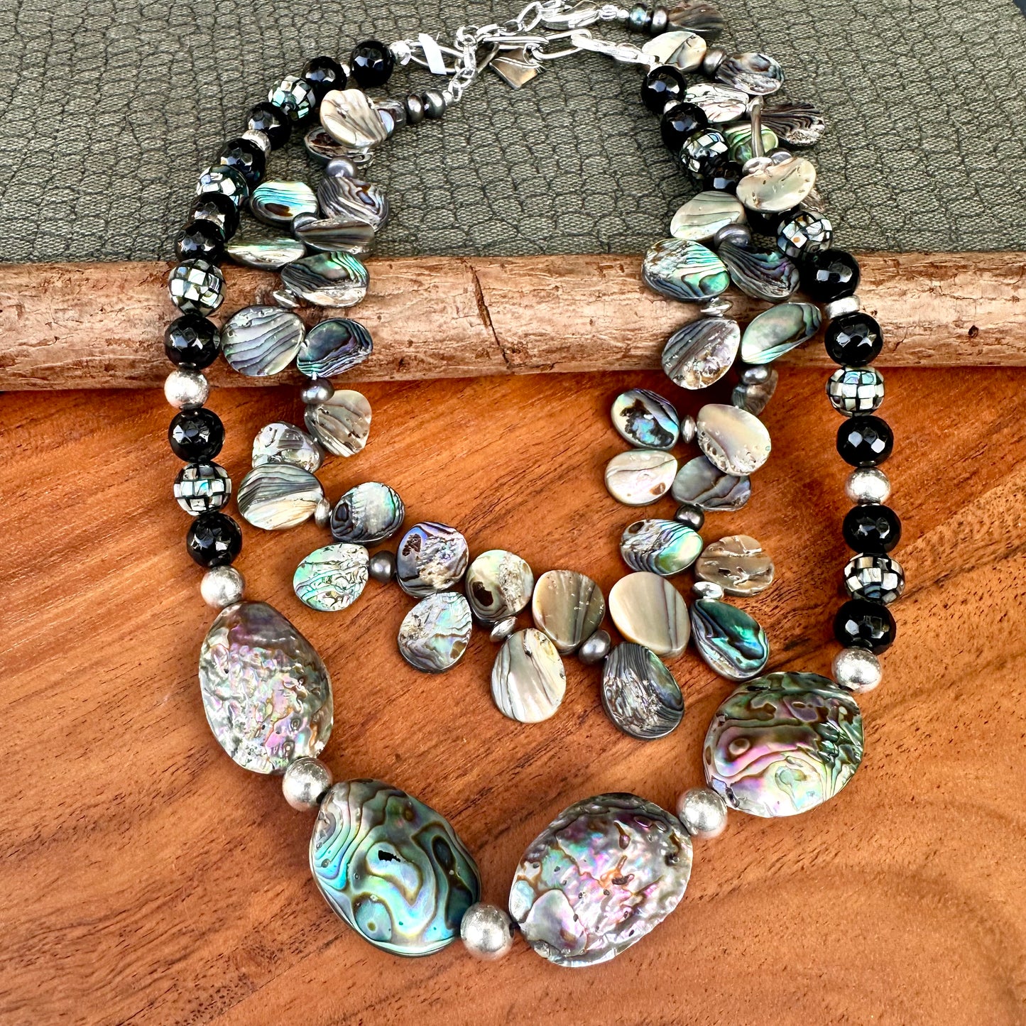 Abalone Teardrop Design Necklace Necklace 18'-20"