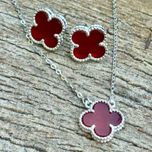 Load image into Gallery viewer, E0738  Red Clover Earrings (3/4”)
