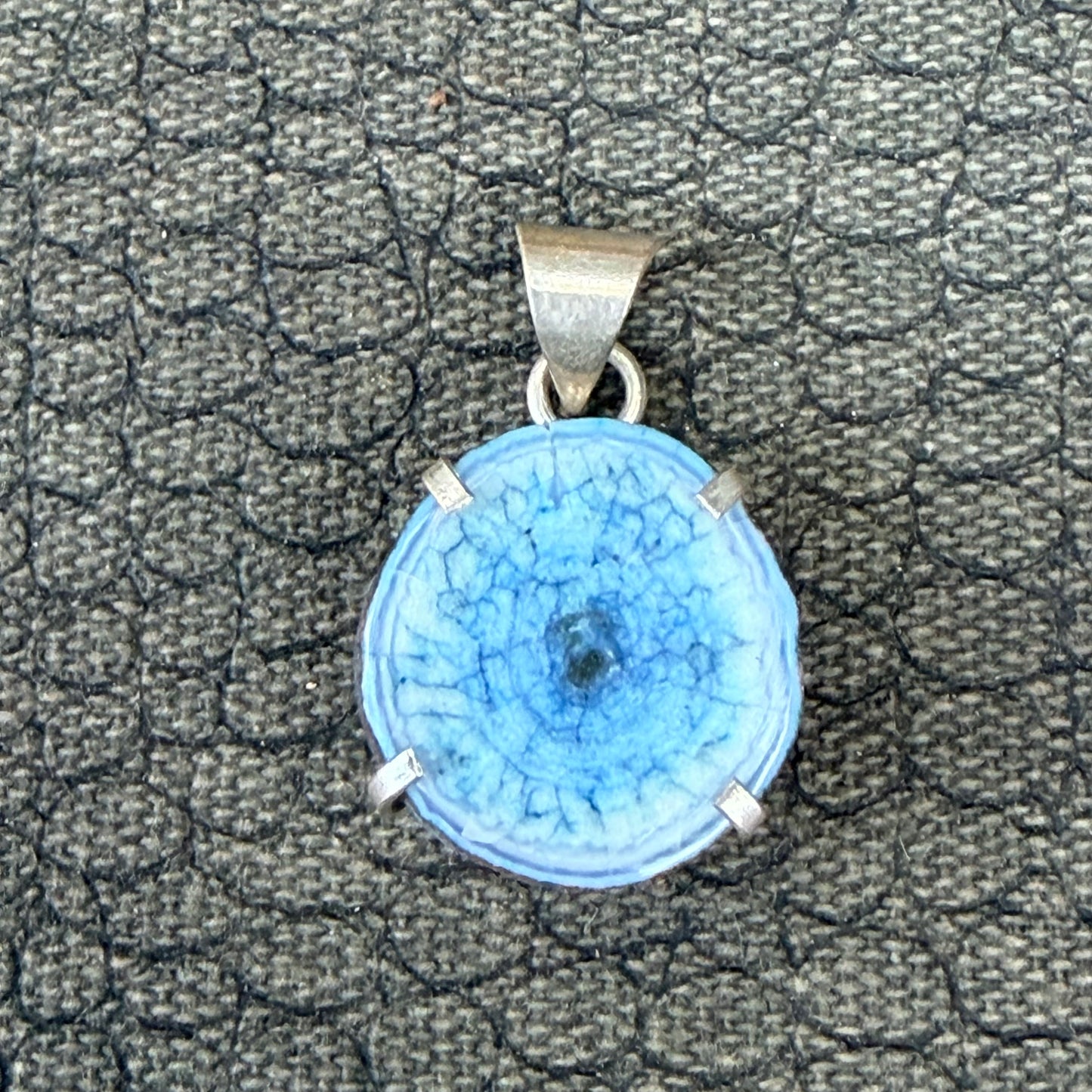 Sale -  1.2"  Dragon Vein Agate Sterling Silver Pendant Necklace (18")