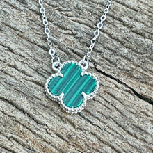 Load image into Gallery viewer, N0924  Malachite Clover Necklace
