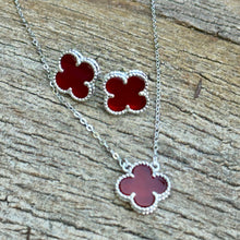 Load image into Gallery viewer, N0925  Red Agate Clover Necklace
