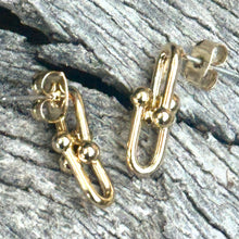 Load image into Gallery viewer, E0732 Gold Earrings (1.4”)
