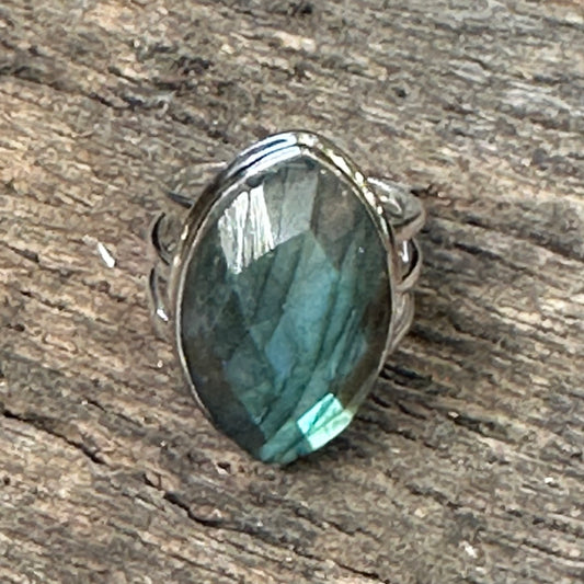 R0181.  Labradorite Statement Ring