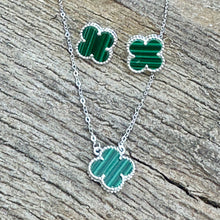 Load image into Gallery viewer, E0737 Malachite Clover Earrings (3/4”)
