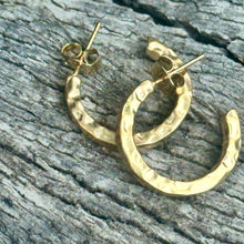 Load image into Gallery viewer, E0731 Hammered Gold Hoops Earrings (1.7”)
