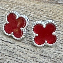 Load image into Gallery viewer, E0738  Red Clover Earrings (3/4”)
