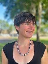Load image into Gallery viewer, Amethyst Navajo Pearl Shell Necklace
