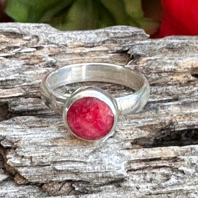 Size 7  Pink Quartz Ring